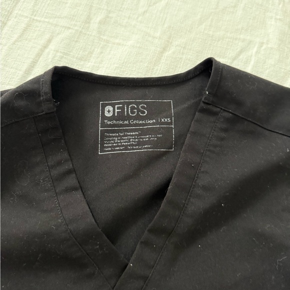 Scrub Top - Picture 3 of 3